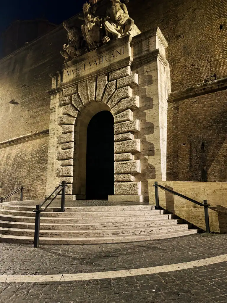 The entrance to the Vatican Museum on the Vatican Key Master Tour. 